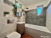 Apartament 3 camere in bloc NOU, str. C. Coposu, parcare, te