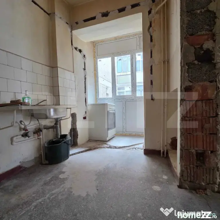 Apartament cu 3 camere, 67 mp, etaj intermediar, renovabil, - Suceava (Suceava)