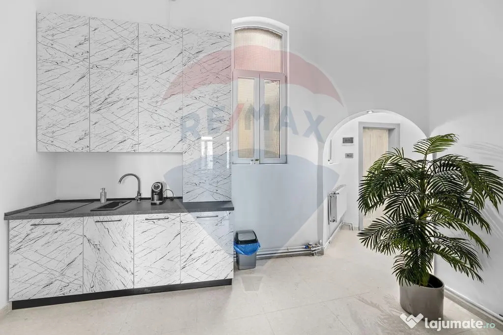 Apartament de lux în clădire patrimoniu, ultracentral??...