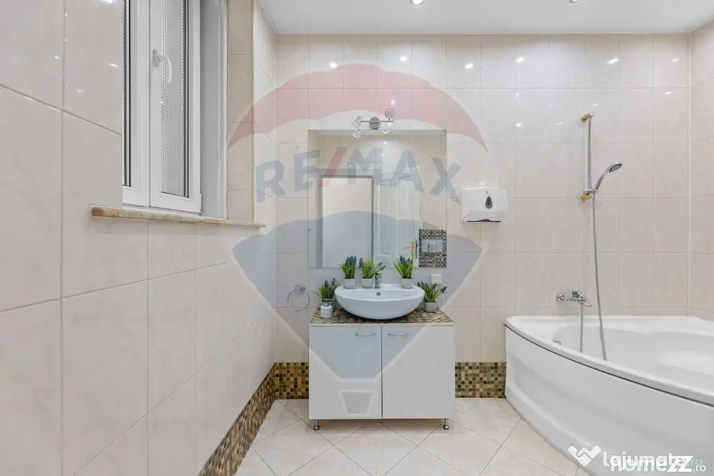Apartament de lux în clădire patrimoniu, ultracentral??...