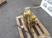Distribuitor hidraulic Komatsu C4T51142 pentru excavator Komatsu PC210-7K 