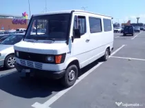 Vând Mercedes 210 benzina