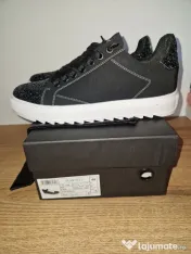 Adidași Casual Negri