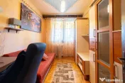 Apartament 4 camere decomandat - bvd. Revolutiei - COMISI... 