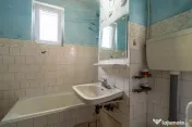 Apartament 4 camere decomandat - bvd. Revolutiei - COMISI... 