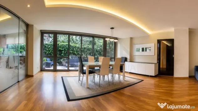 Apartament 5 camere cu gradina privata