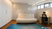 Apartament 5 camere cu gradina privata 
