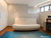 Apartament 5 camere cu gradina privata 