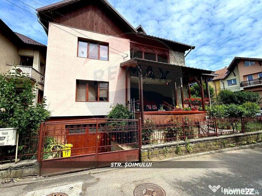 Casă individuala, cu 6 camere 250m2/ 423m2 teren zona pa...