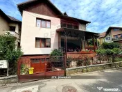 Casă individuala, cu 6 camere 250m2/ 423m2 teren zona pa...