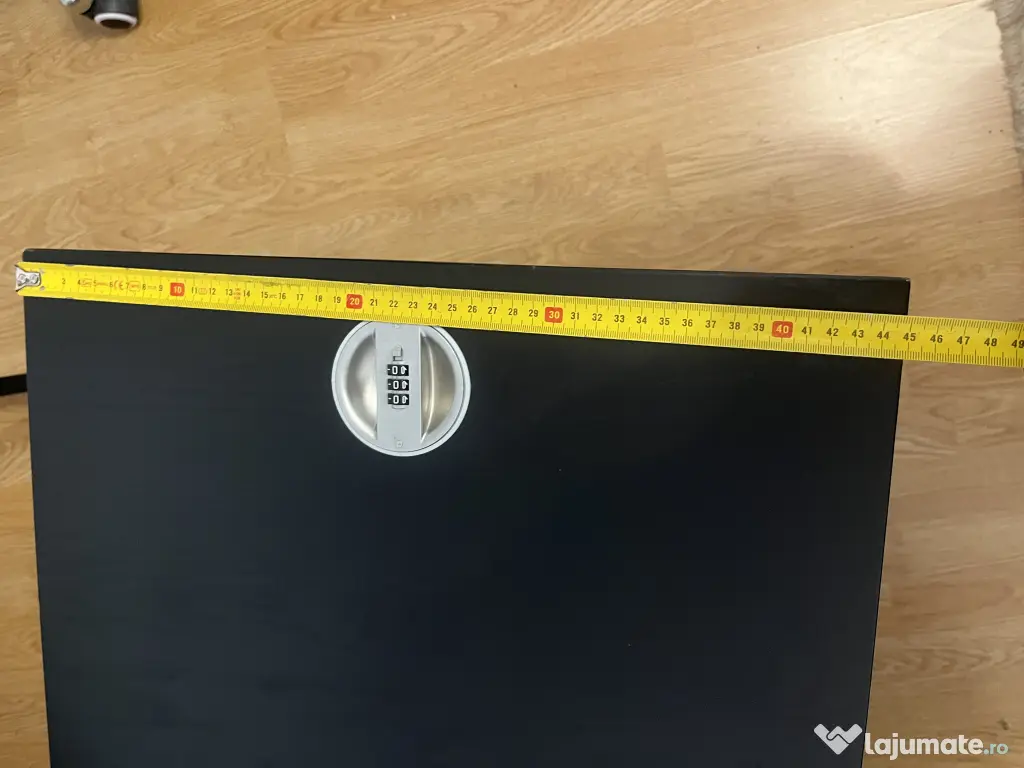 Rollbox/casetiera cu cifru si roti