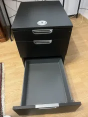 Rollbox/casetiera cu cifru si roti 