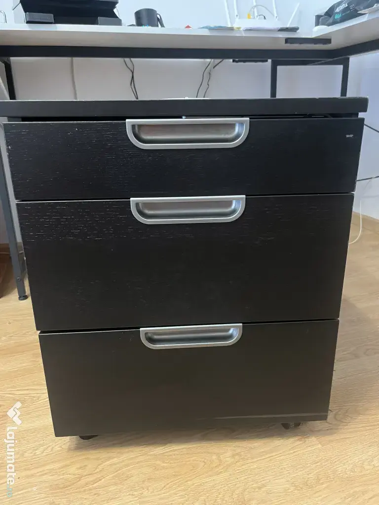 Rollbox/casetiera cu cifru si roti