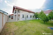 Casă / Vilă de vânzare cu 7 camere, în Haieu 