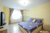 Casă / Vilă de vânzare cu 7 camere, în Haieu