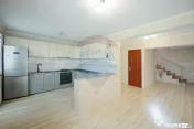Casă / Vilă de vânzare cu 7 camere, în Haieu 