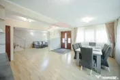 Casă / Vilă de vânzare cu 7 camere, în Haieu 