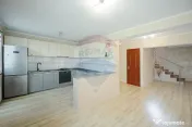 Casă / Vilă de vânzare cu 7 camere, în Haieu 