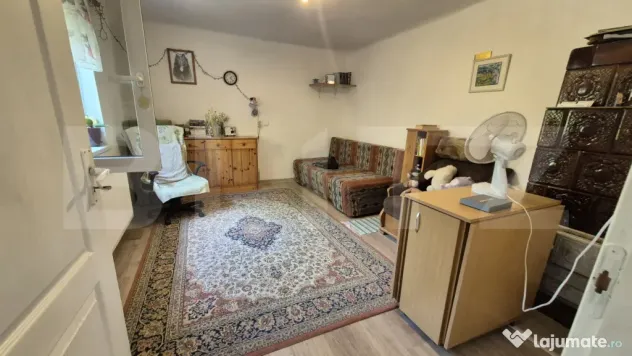 Casa cu 3 dormitoare de vanzare, 95 mp, teren 584 mp, zona C