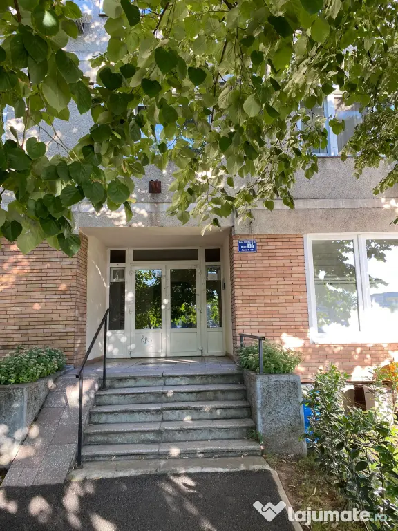 Apartament de închiriat cu 2 camere