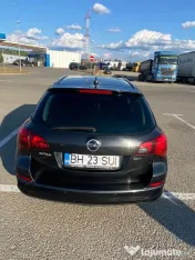 Opel Astra J Sports Tourer