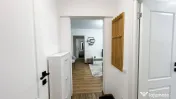 2 camere,Prima inchiriere si renovat,etaj 5/10,1 minut de Me 