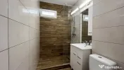 2 camere,Prima inchiriere si renovat,etaj 5/10,1 minut de Me 