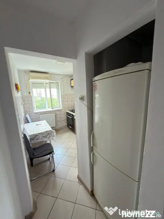Apartament 2 camere de vânzare în zona CET – etaj interm - Constanta (Constanta)