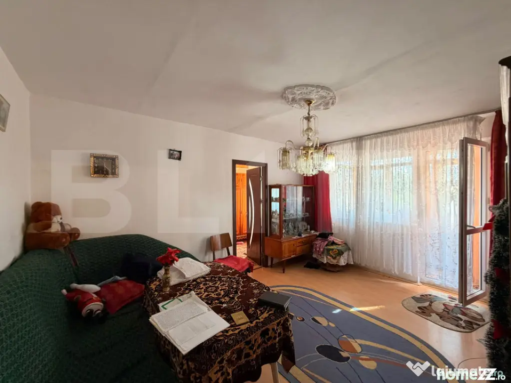 Apartament de 3 camere, semideocomandat, zona Cornitoiu - Craiova (Dolj)