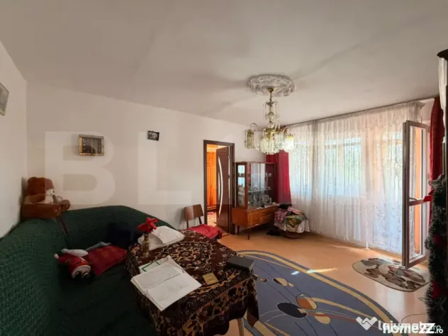 Apartament de 3 camere, semideocomandat, zona Cornitoiu - Craiova (Dolj)