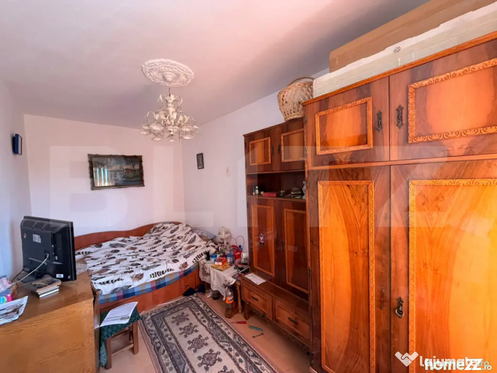 Apartament de 3 camere, semideocomandat, zona Cornitoiu - Craiova (Dolj)