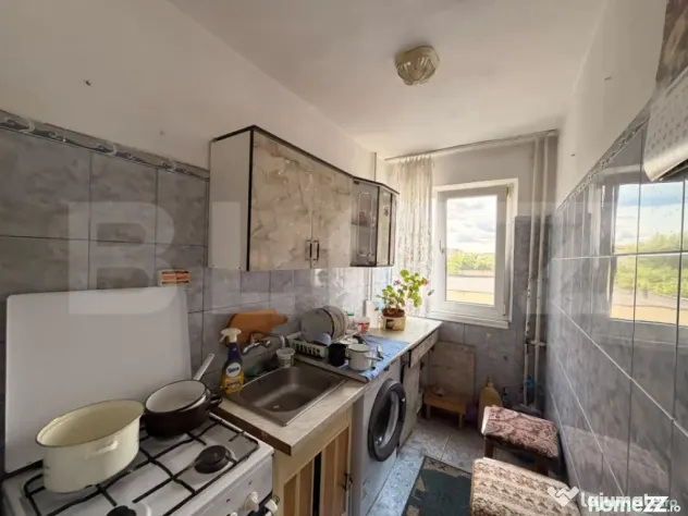 Apartament de 3 camere, semideocomandat, zona Cornitoiu - Craiova (Dolj)