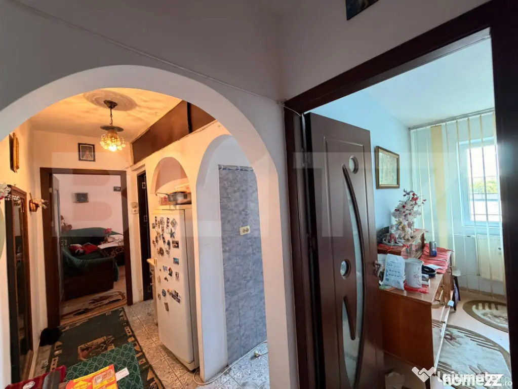 Apartament de 3 camere, semideocomandat, zona Cornitoiu - Craiova (Dolj)