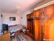 Apartament de 3 camere, semideocomandat, zona Cornitoiu 