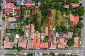 Casa cu potential multiplu cu teren generos pe strada Dun... 