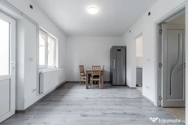 Casa cu potential multiplu cu teren generos pe strada Dun...