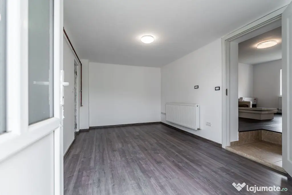 Casa cu potential multiplu cu teren generos pe strada Dun...
