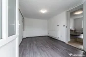 Casa cu potential multiplu cu teren generos pe strada Dun... 