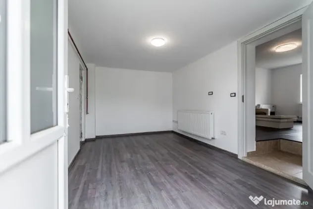 Casa cu potential multiplu cu teren generos pe strada Dun...