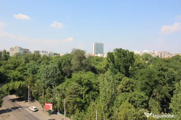 Cișmigiu, vedere parc, garsoneră cu centrală proprie