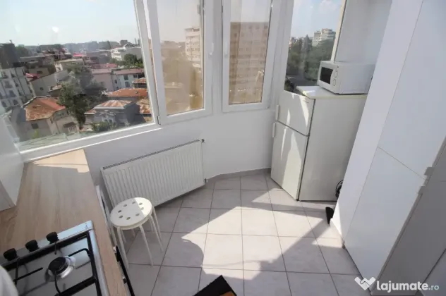 Cișmigiu, vedere parc, garsoneră cu centrală proprie