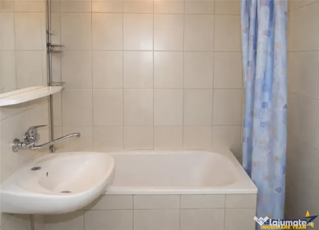 Calea Bucuresti,3 camere decomandate, etaj 2, 87mp, 2bai,