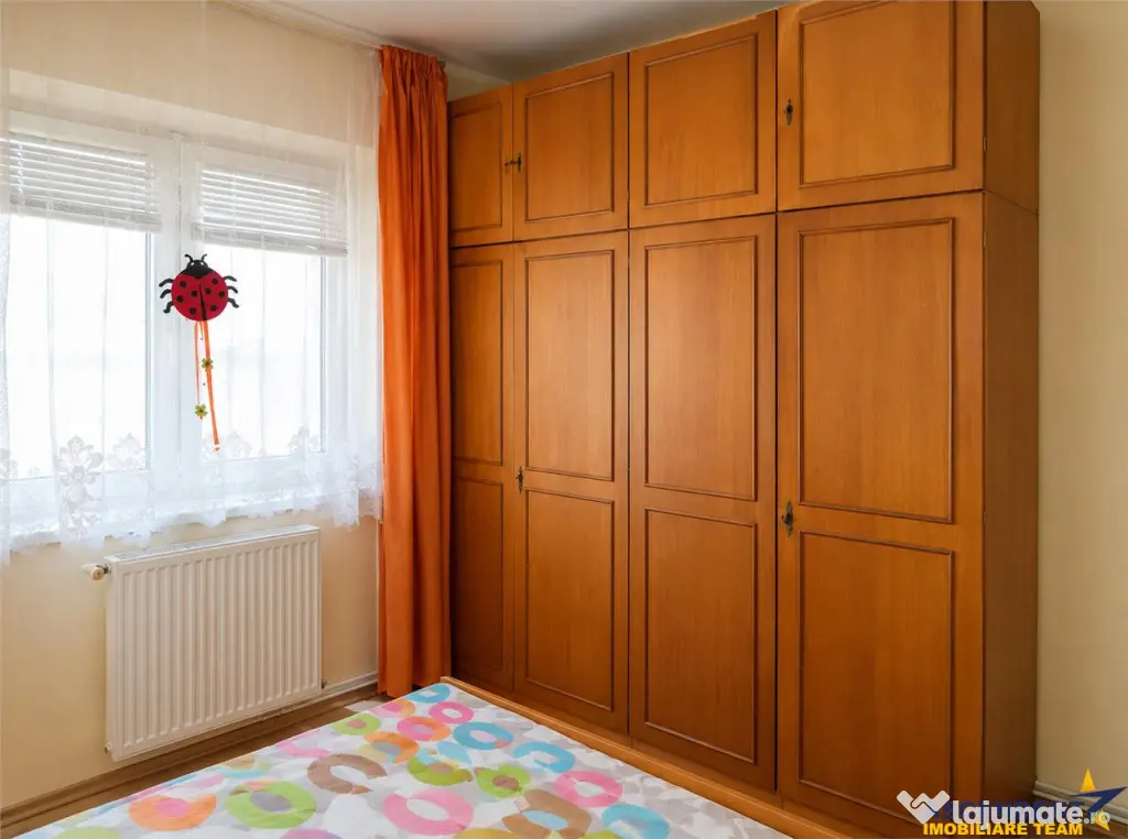 Calea Bucuresti,3 camere decomandate, etaj 2, 87mp, 2bai,