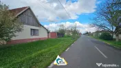 Casă cu 2 camere în stil tradițional, în Iratoșu