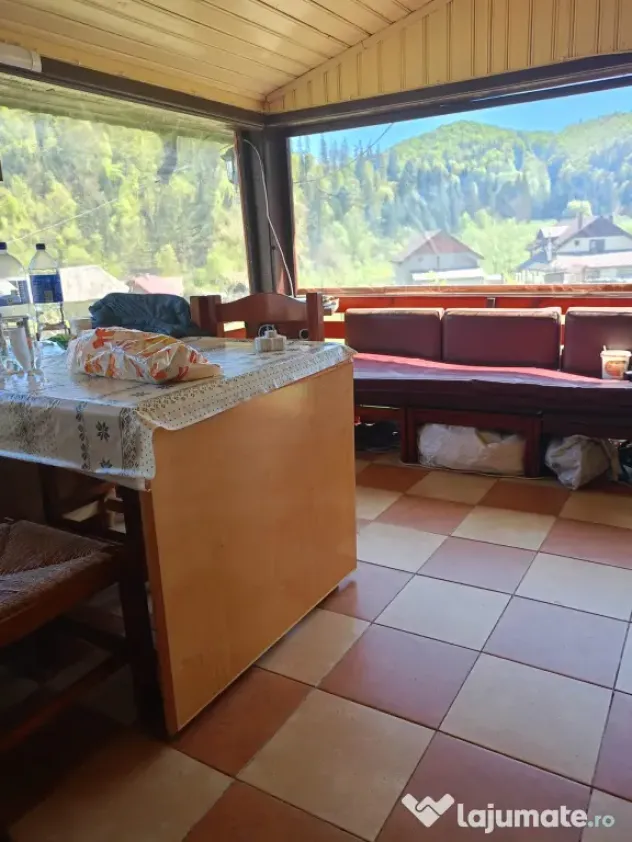 Cabană Mansardată de Vânzare în Lepșa – Priveliște Superbă și Liniște