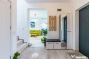 Casă / Vilă cu 4 camere de vânzare Tunari 