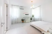 Casă / Vilă cu 4 camere de vânzare Tunari 