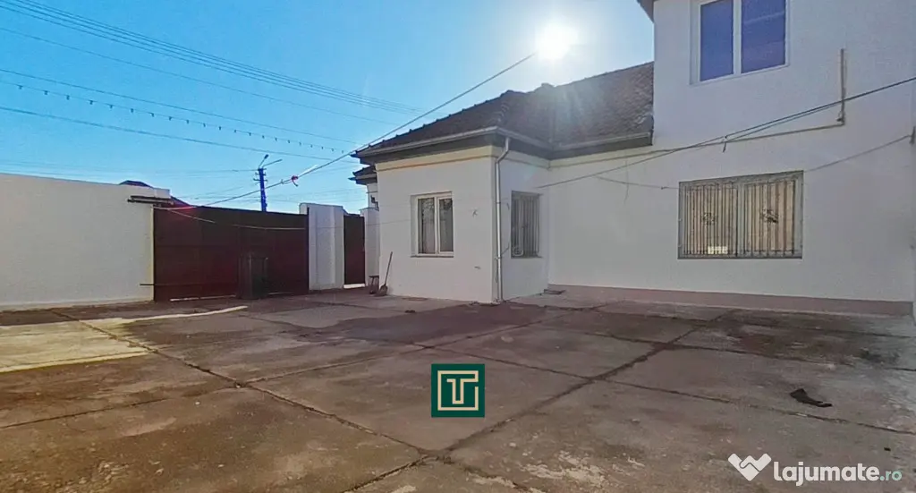 Clădire cu 10 camere în Aradul Nou – ideală pentru inve