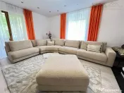 Apartament premium 3 camere cu teras#259; #537;i curte propr