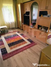 CASA DE VANZARE DE VANZARE SITUATA INTR-O ZONA FARA PREA MA 